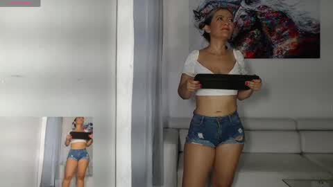 Snapshot of tinymilf_ chatting on 30, 4, 2026 Miss Natty online show from 30, 4, 2026