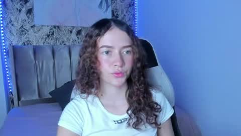 tinysophi online show from 15, 6, 2026