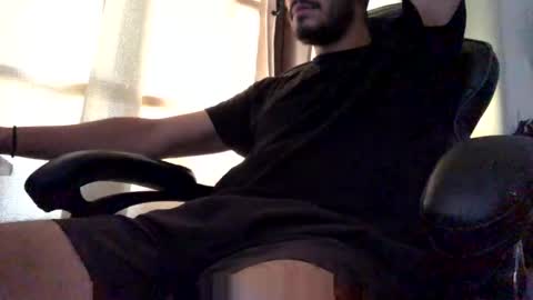 Titan online show from 5, 3, 2025