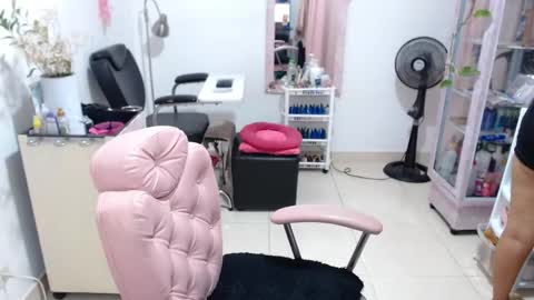 Snapshot of titsbiglovers chatting on 15, 5, 2026 DIVA online show from 15, 5, 2026