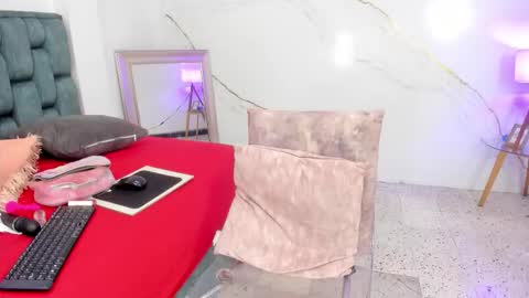 Tivizay online show from 15, 11, 2025