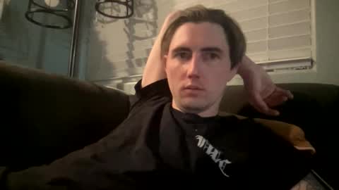 Snapshot of tlayne410 chatting on 27, 10, 2025 tlayne410 online show from 27, 10, 2025