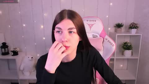 2 GMT Mo Tu We Th Fr 10am-4am online show from 10, 2, 2026