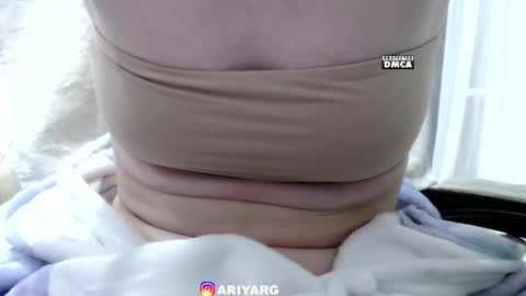 Arina online show from 5, 1, 2026