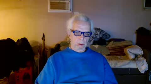 tom112292014 online show from 4, 2, 2025