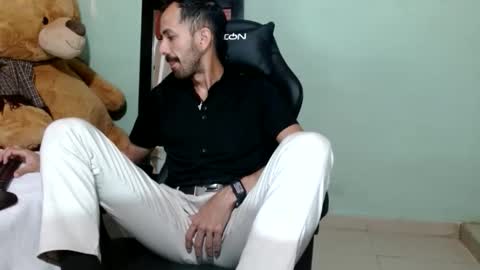 tomas gerauld. make me happy with 10000 tokens online show from 7, 3, 2026