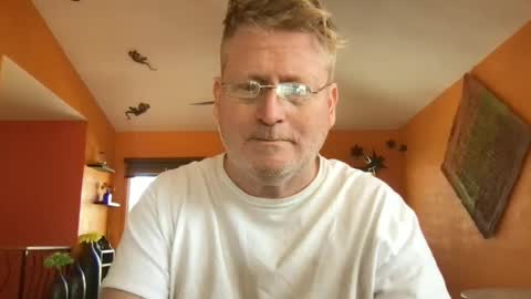 Snapshot of tomascausa chatting on 5, 3, 2025 Hola online show from 5, 3, 2025