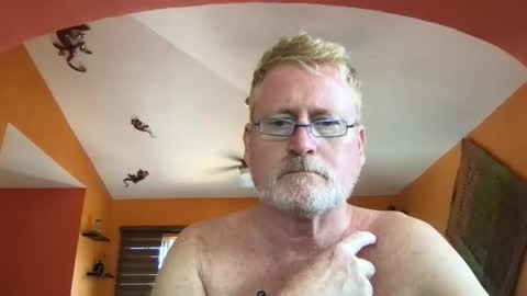 Snapshot of tomascausa chatting on 24, 9, 2025 Hola online show from 24, 9, 2025