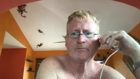 Snapshot of tomascausa chatting on 26, 9, 2025 Hola online show from 26, 9, 2025