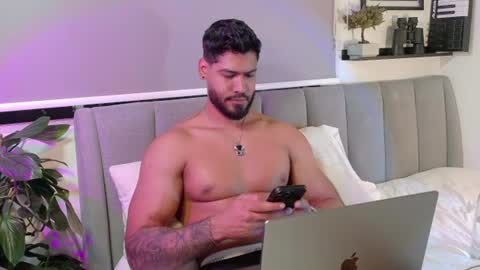 Tomas Ferrer online show from 10, 6, 2026
