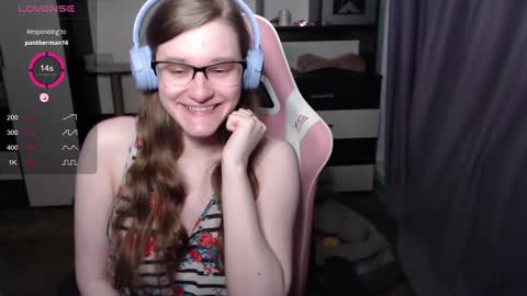 Snapshot of tomato_tease chatting on 27, 2, 2025 tomato_tease online show from 27, 2, 2025