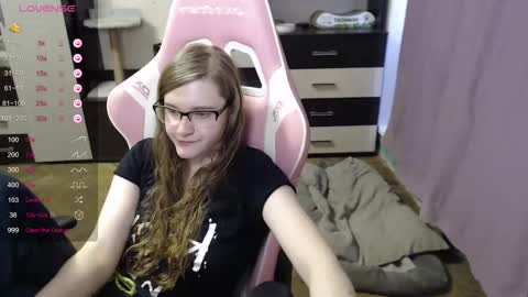 Snapshot of tomato_tease chatting on 6, 10, 2025 tomato_tease online show from 6, 10, 2025