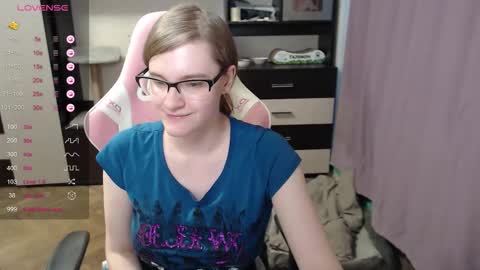 Snapshot of tomato_tease chatting on 24, 10, 2025 tomato_tease online show from 24, 10, 2025