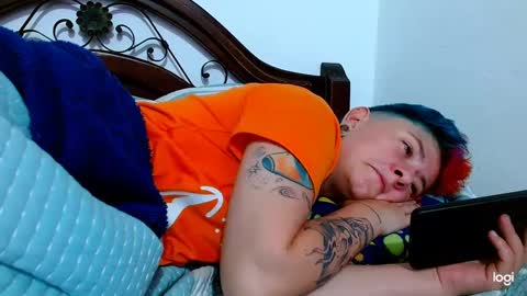 Blue online show from 28, 1, 2025