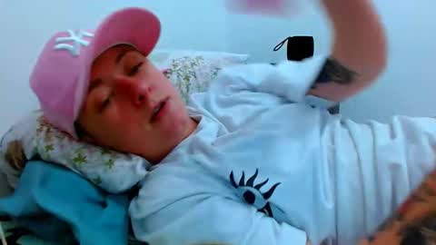 Blue online show from 4, 2, 2026