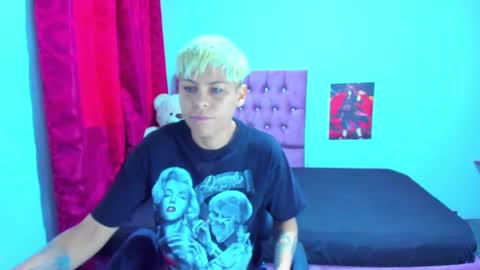 Snapshot of tomboygirl69 chatting on 2, 2, 2025 tomboygirl69 online show from 2, 2, 2025