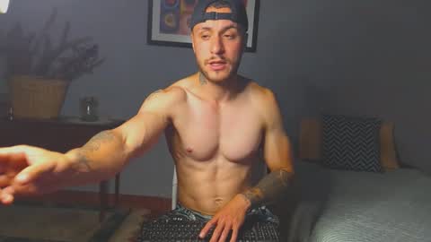 tomDavisXl online show from 24, 3, 2026