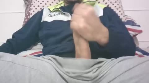 Snapshot of tommaso9046 chatting on 1, 12, 2024 tommaso9046 online show from 1, 12, 2024