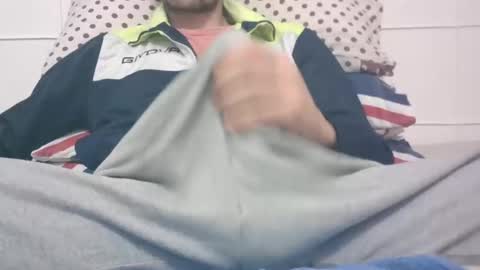 Snapshot of tommaso9046 chatting on 2, 3, 2025 tommaso9046 online show from 2, 3, 2025