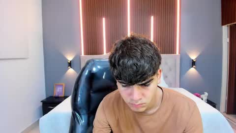 Tommy  online show from 15, 10, 2025