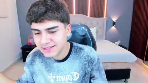 Snapshot of tommy18__ chatting on 12, 6, 2026 Tommy online show from 12, 6, 2026