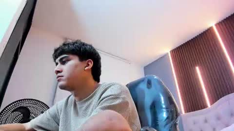 Snapshot of tommy18__ chatting on 28, 6, 2026 Tommy online show from 28, 6, 2026