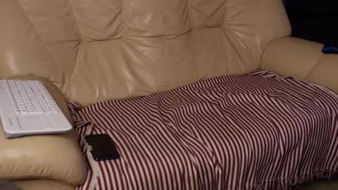  tommy burnzzz  online show from 25, 12, 2024