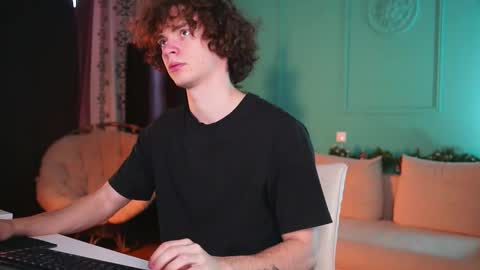 Tommy online show from 22, 12, 2025