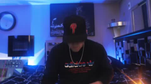 Snapshot of tommy_knuckles chatting on 2, 1, 2025 Tommy online show from 2, 1, 2025