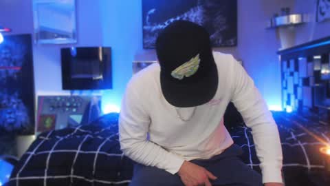 Snapshot of tommy_knuckles chatting on 4, 1, 2025 Tommy online show from 4, 1, 2025