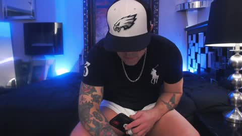 Snapshot of tommy_knuckles chatting on 4, 2, 2025 Tommy online show from 4, 2, 2025