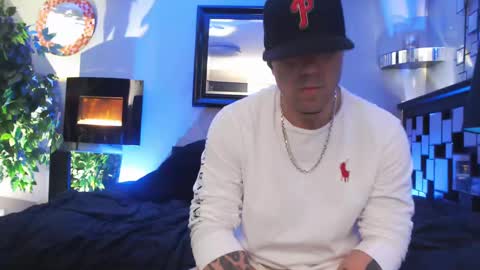 Snapshot of tommy_knuckles chatting on 4, 3, 2025 Tommy online show from 4, 3, 2025