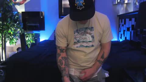 Snapshot of tommy_knuckles chatting on 11, 3, 2025 Tommy online show from 11, 3, 2025