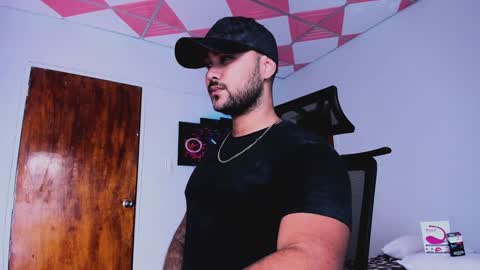 tommy_sccott online show from 6, 2, 2025