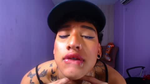 tommy_sweet1 online show from 5, 2, 2025