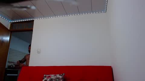 Steven online show from 25, 2, 2025