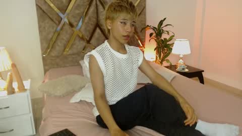 Tommy Foxboy online show from 9, 12, 2024