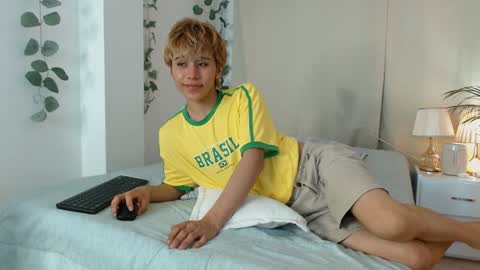 Tommy Foxboy online show from 31, 1, 2025