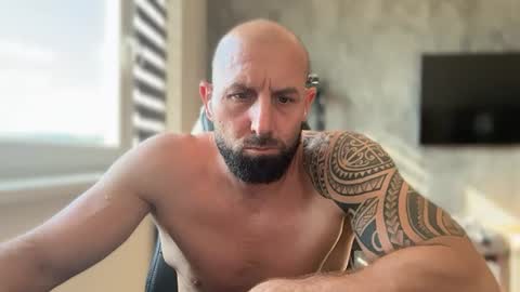 Thomas Fit online show from 3, 8, 2026