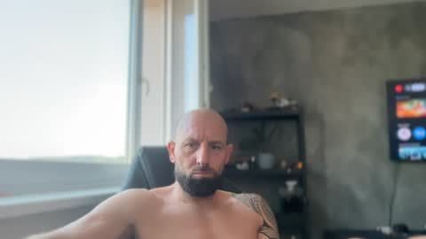 Thomas Fit online show from 4, 8, 2026