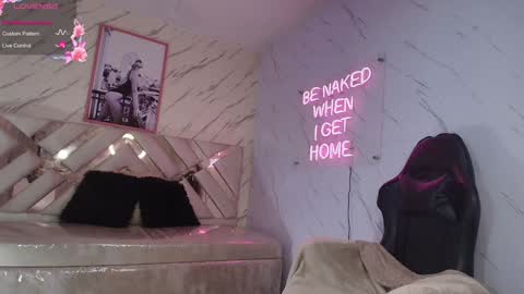 leyla  online show from 30, 1, 2025