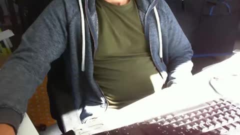 Tom online show from 15, 9, 2025