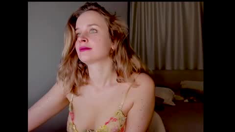 Snapshot of tony_and_alice chatting on 28, 12, 2024 Tony and Alice online show from 28, 12, 2024