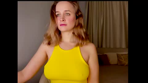 Snapshot of tony_and_alice chatting on 2, 1, 2025 Tony and Alice online show from 2, 1, 2025