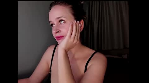 Snapshot of tony_and_alice chatting on 12, 3, 2025 Tony and Alice online show from 12, 3, 2025