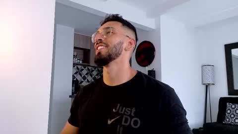 tony muscle1 online show from 8, 1, 2026