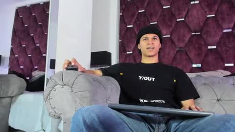 Tony Benedetti online show from 14, 7, 2026