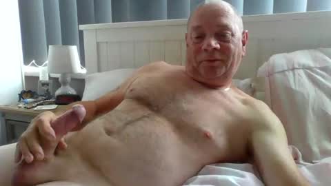 Snapshot of tonygib1962 chatting on 2, 8, 2026 tonygib1962 online show from 2, 8, 2026