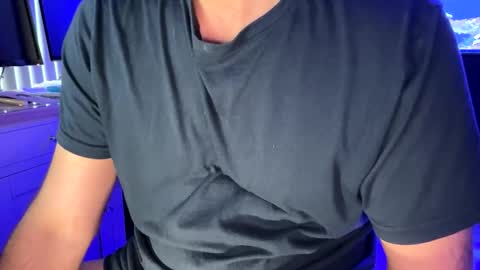 tonymontana202323898991 online show from 12, 4, 2026