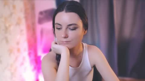 Snapshot of too_beautiful chatting on 12, 3, 2025 Elizabeth online show from 12, 3, 2025